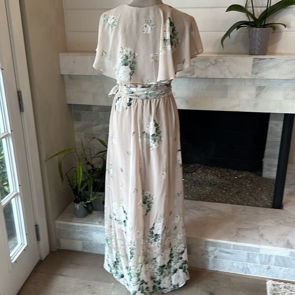 Show Me Your MuMu Audrey Beige Floral Chiffon Maxi Dress Size Small - Picture 11 of 14